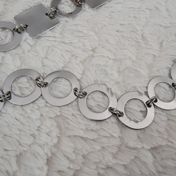 Silver Metal Belt with Squares & Circles - Picture 3 of 6